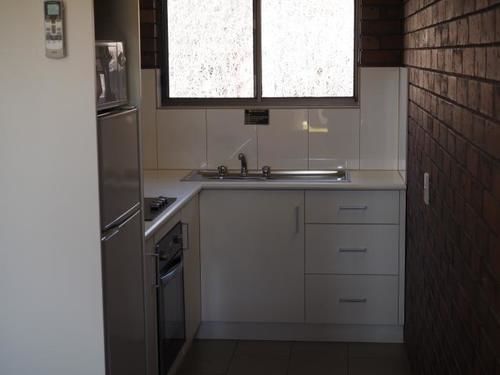 Jacaranda Holiday Units สวอนฮิลล์ ภายนอก รูปภาพ